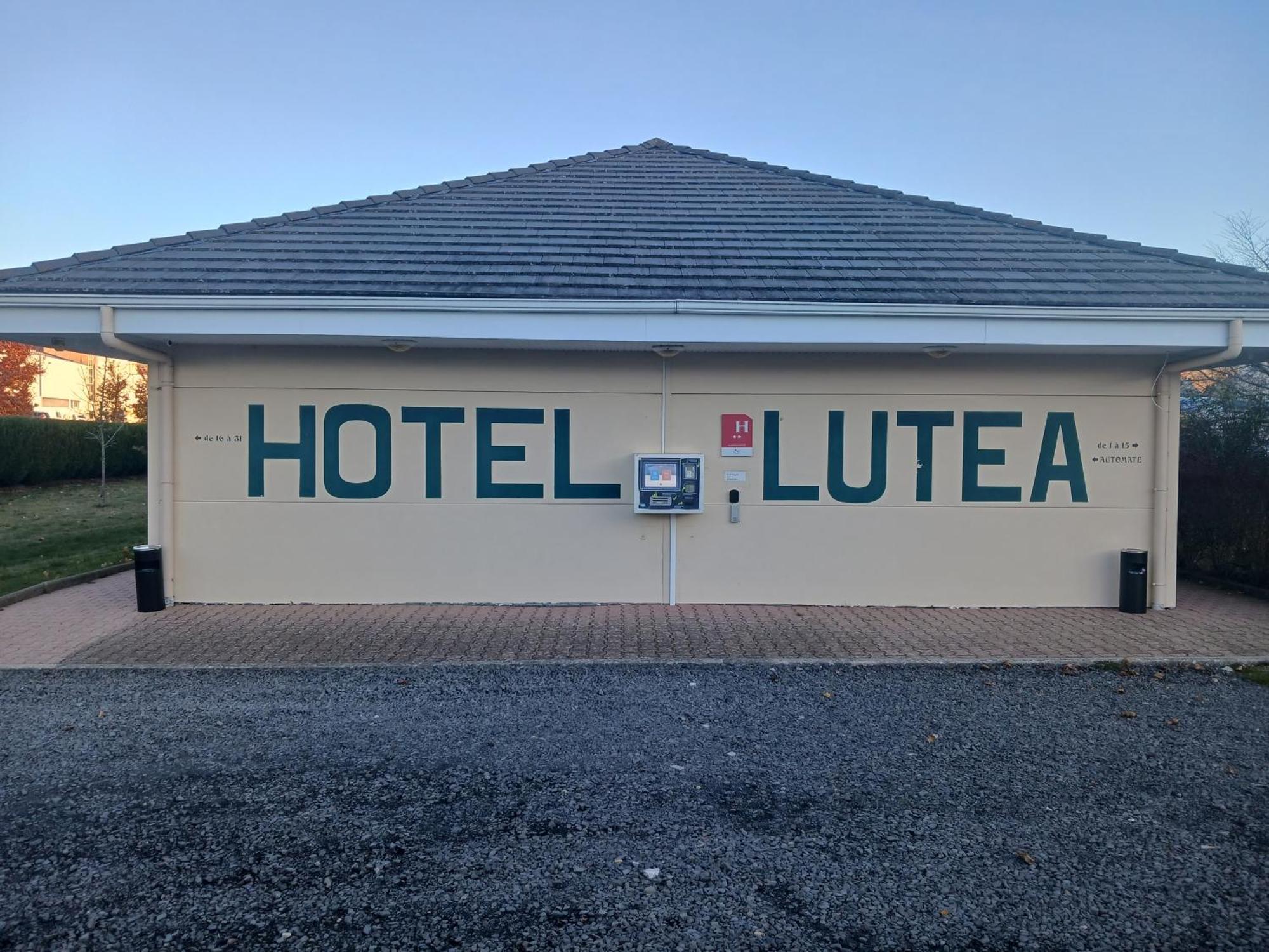The Originals Access, Hotel Le Lutea Riom-es-Montagnes Bagian luar foto